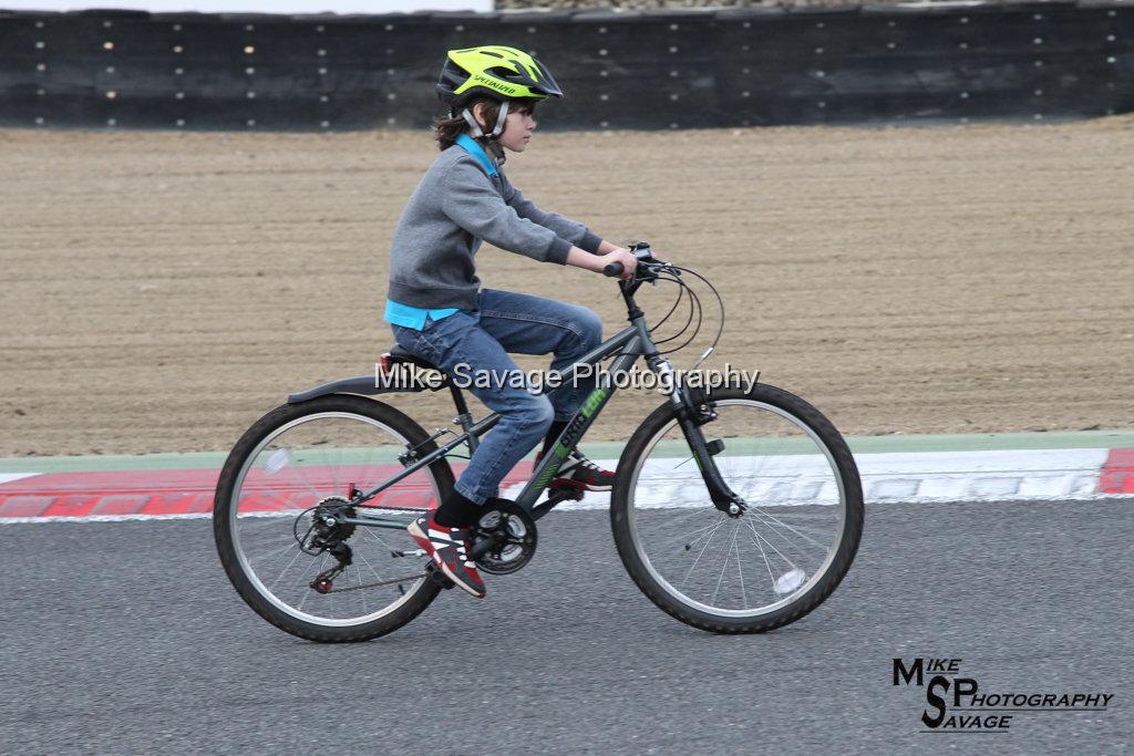 20170811-1189.jpg - Swanley Lions Bike Around Brands 2017, Brands Hatch, Kent.